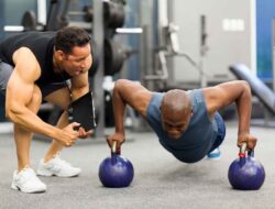 Personal Trainers Is Not Just Exercise Friend! Check Out 10 Reasons Why You Need Professional Coach